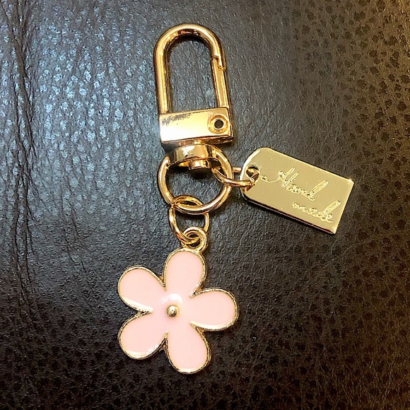 Pink Gold Flower Keychain Boutique Item Brand New - BAG CHARM - Picture 5 of 13